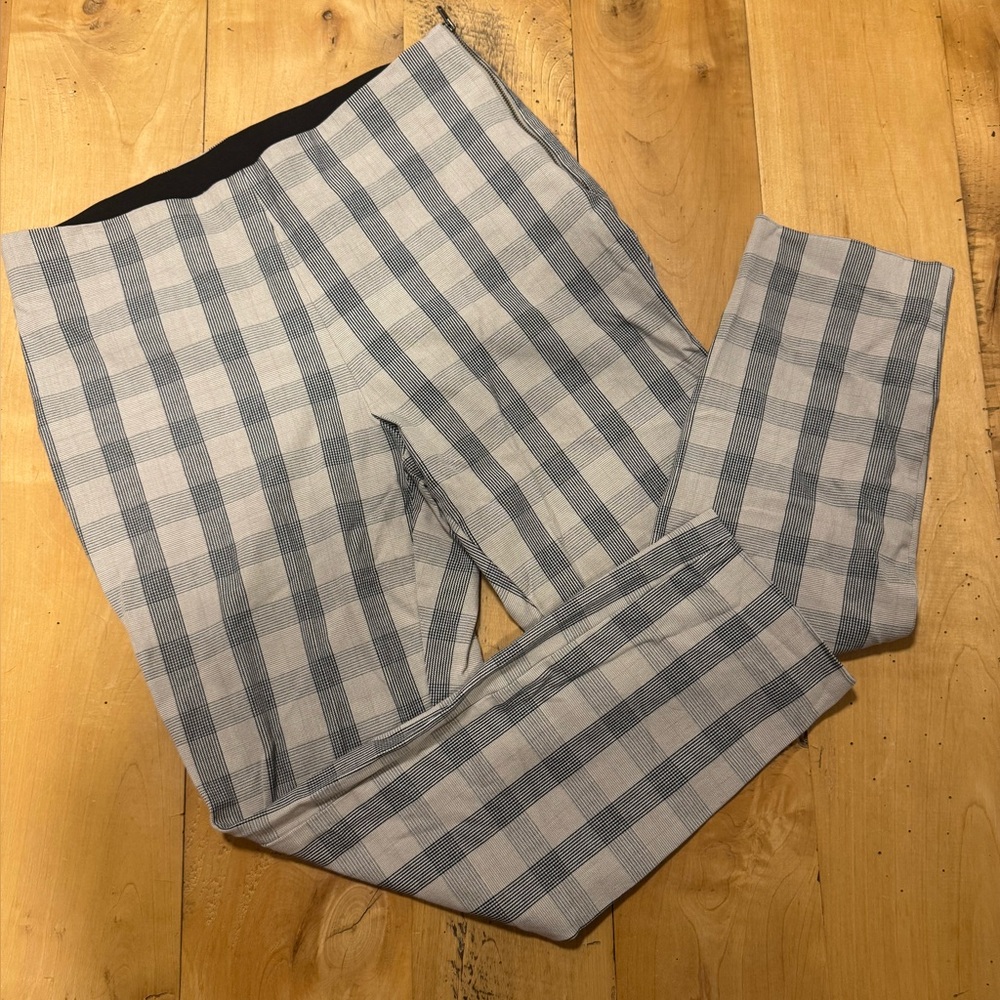 A New Day Womens Plaid Stretch Crop Pants 12 Grey/Black Plaid